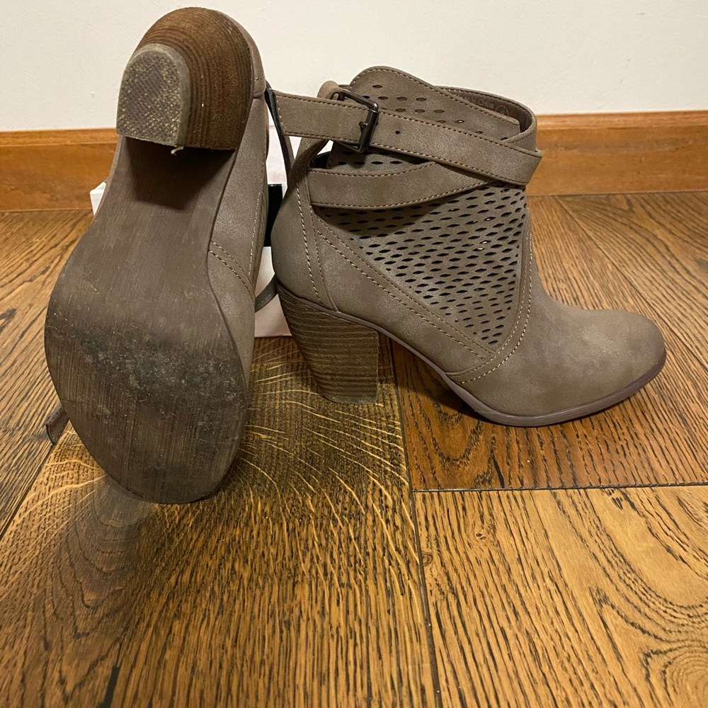 Not Rated bootie